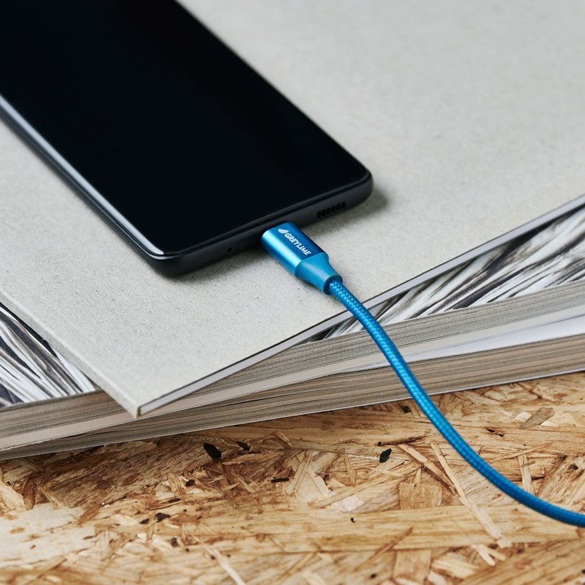 C21C60C2M01-GreyLime-Braided-USB-C-to-USB-C-60W-Cable-Blå-2-m_03.jpg