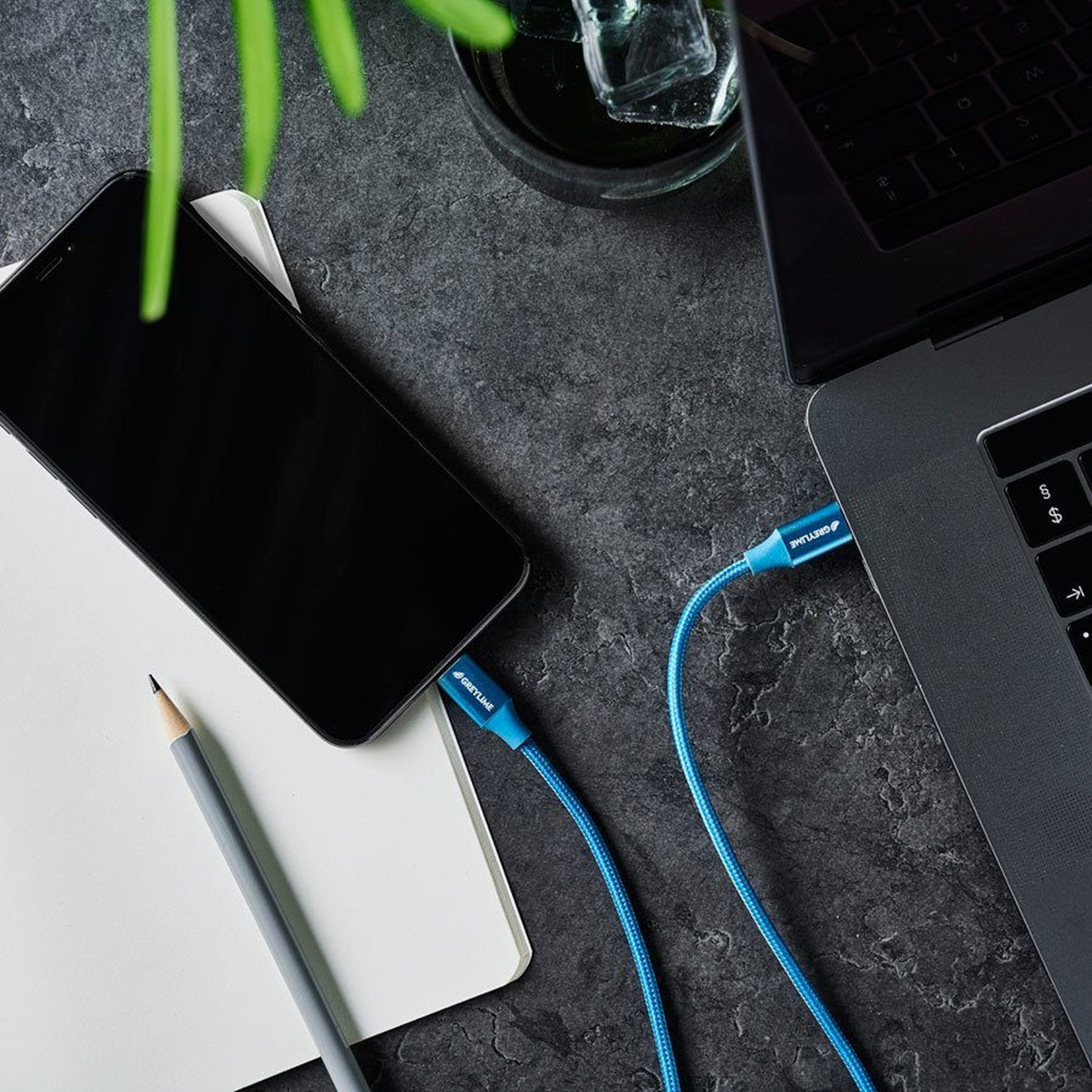 C21CL1M01-GreyLime-Braided-USB-C-to-Lightning-Cable-Blå-1-m_04.jpg