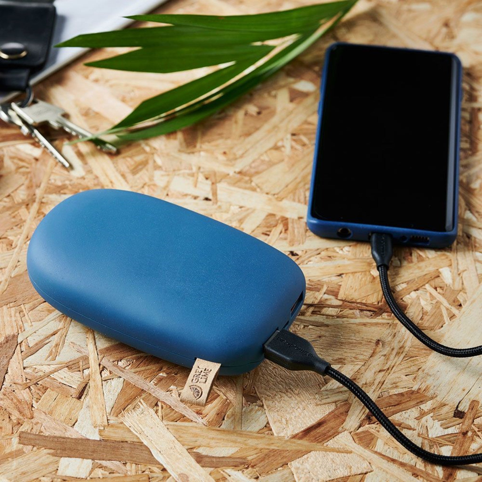 GreyLime-Power-Stone-10.400-mAh-powerbank-Blue-P104301-i-brug.jpg