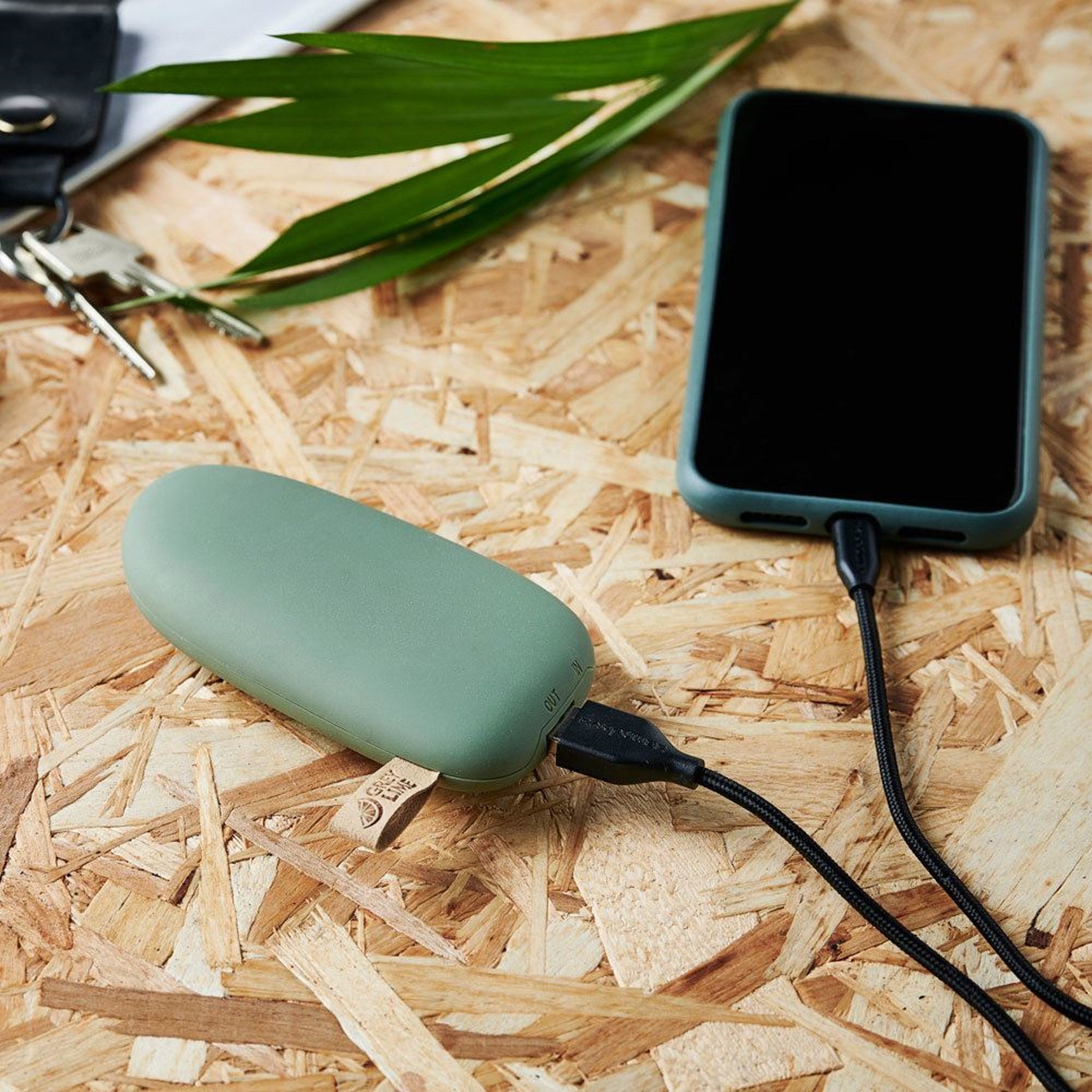 GreyLime-Power-Stone-5.200-mAh-powerbank-Green-i-brug.jpg