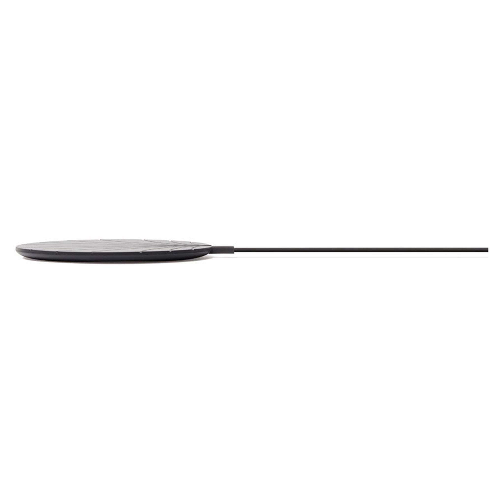 LL126N-Lexon-Bali-Extra-Slim-10W-traadloes-oplader-Sort_06.jpg
