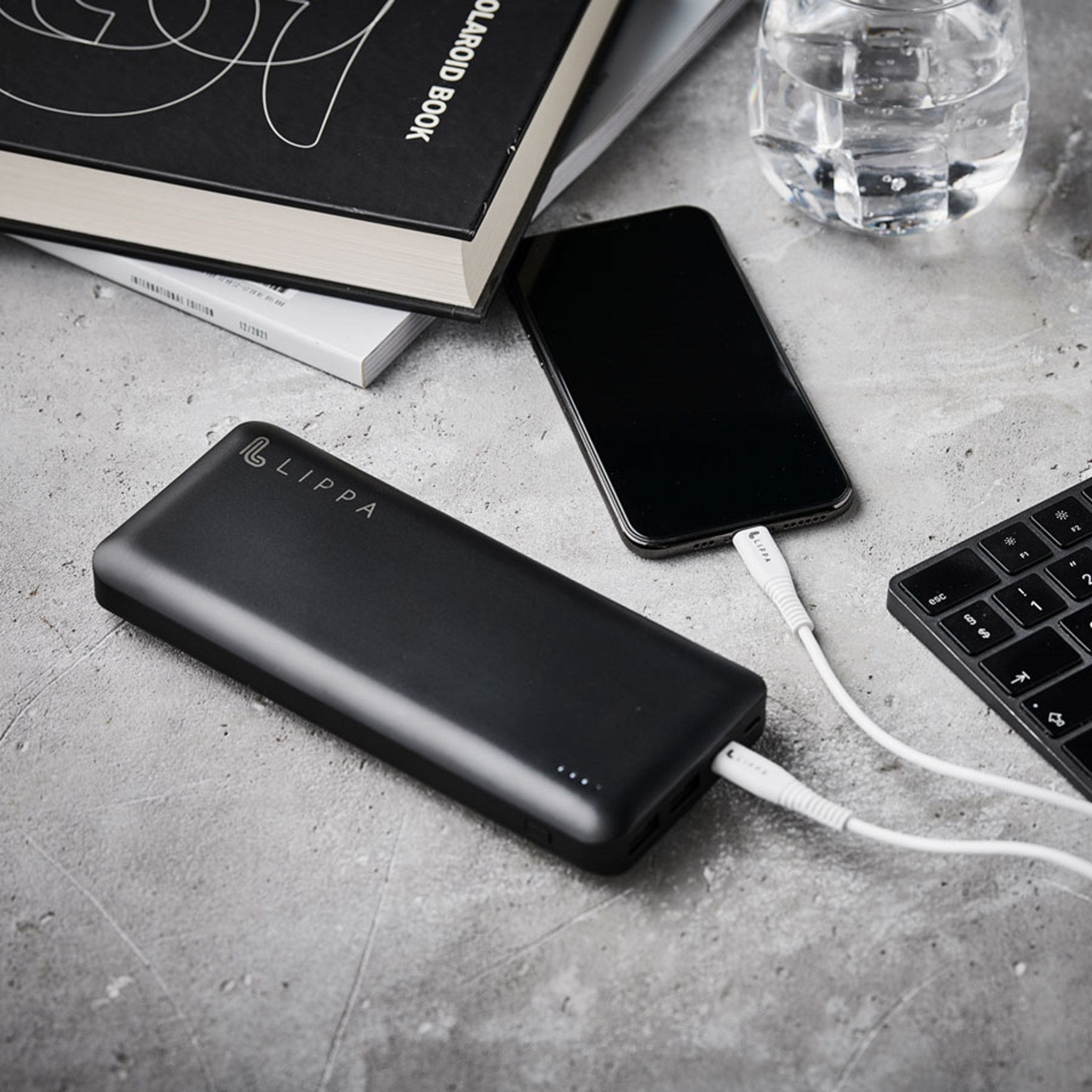 LPPB26800FC Lippa 26.800 Mah Powerbank 45W USB C PD & QC USB A Output, Black Mørk (1)