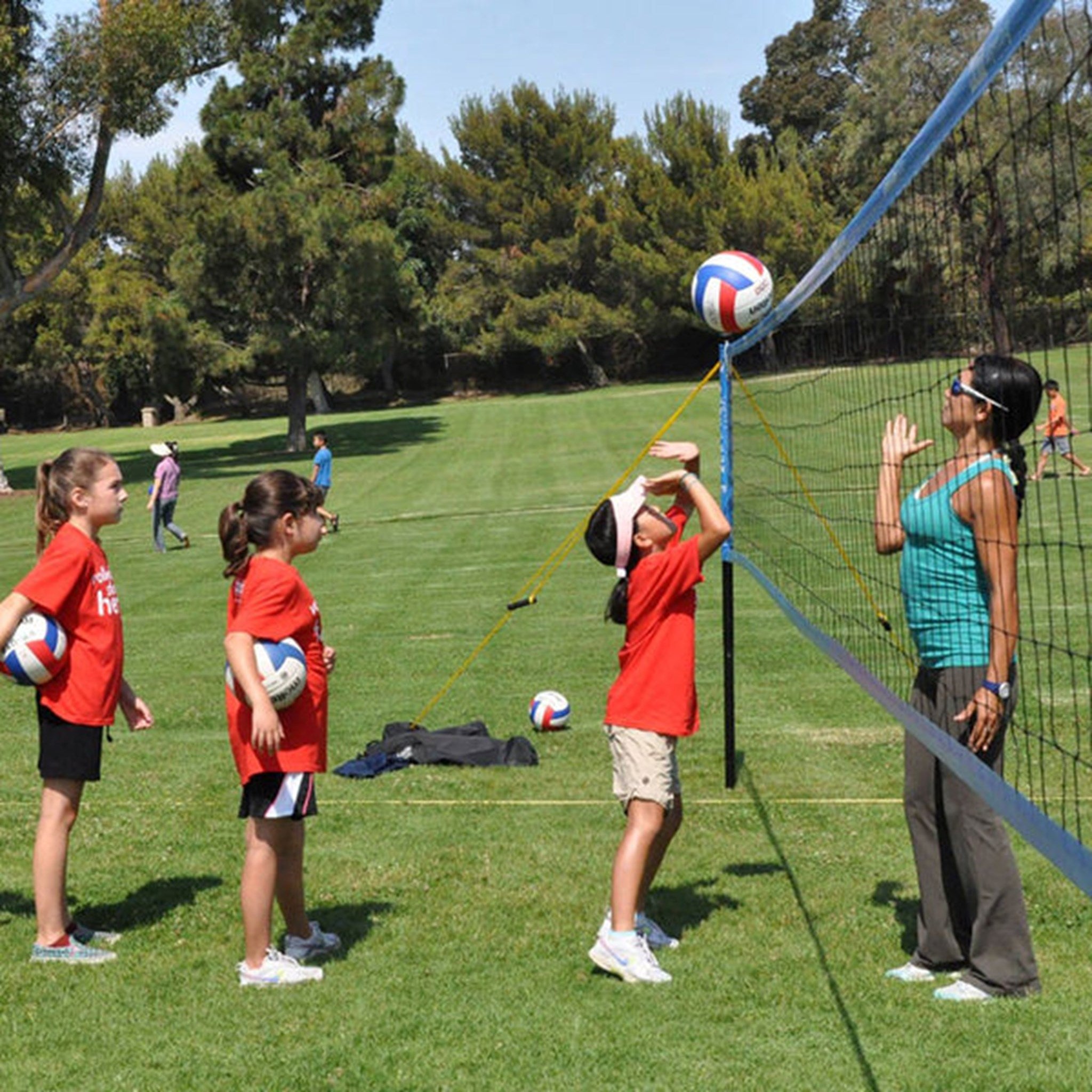 M111210_Park-_-Sun-Spectrum-Youth-Beachvolley-Net_02_grande.jpg